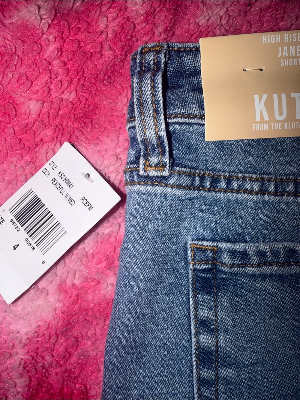Kut from the Kloth Jane high rise peaceful wash Denim Shorts - Picture 7 of 9